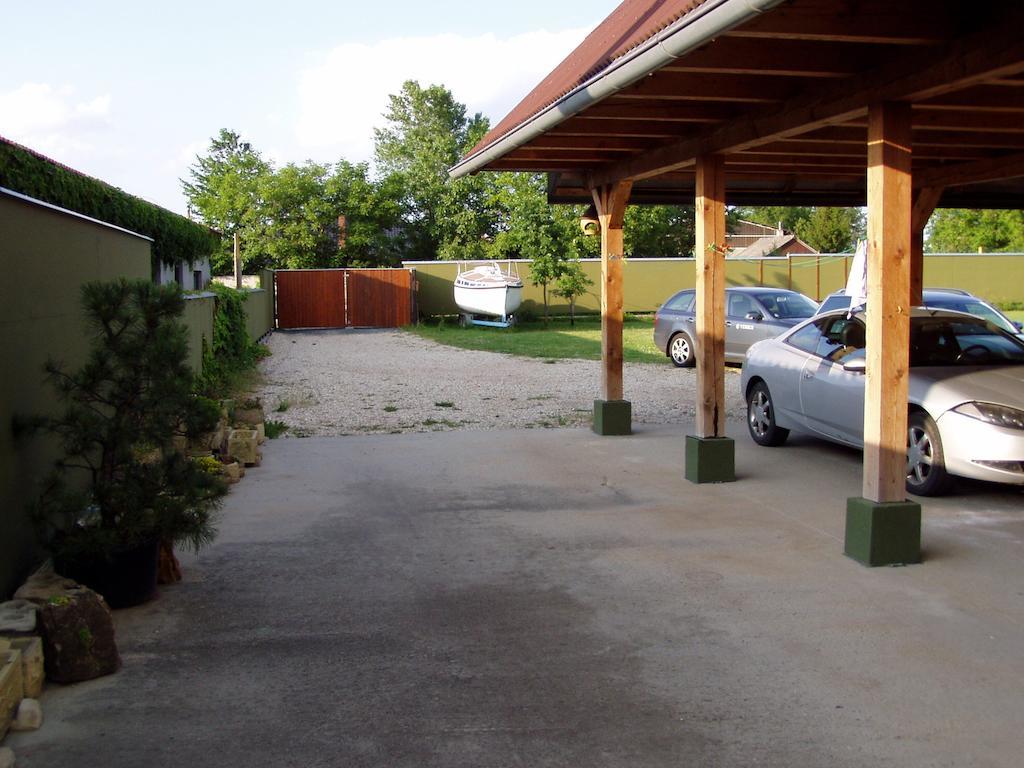 Penzion Pod Vapenkami Strážnice Εξωτερικό φωτογραφία